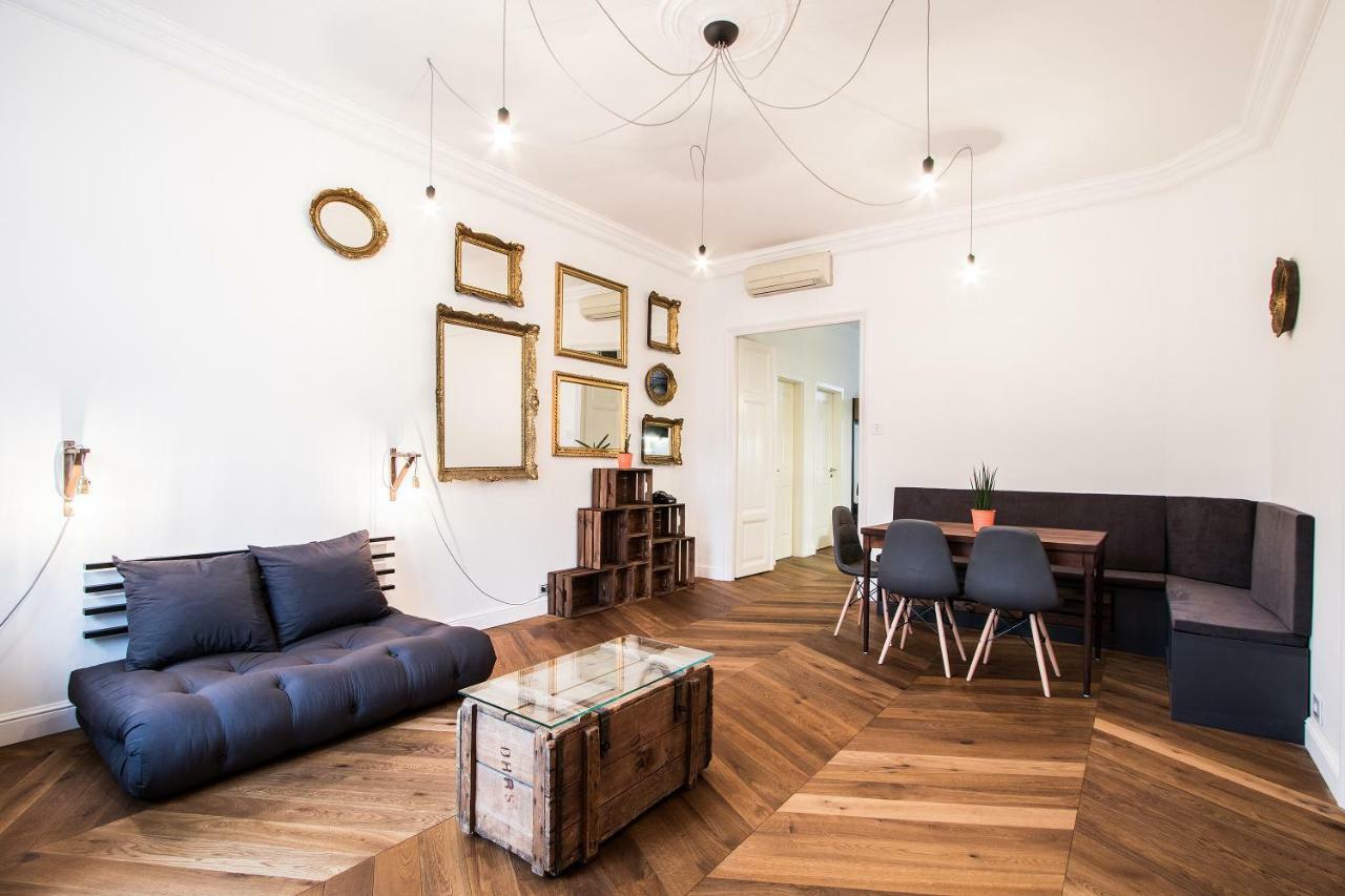 Daylight Apartment, The Location