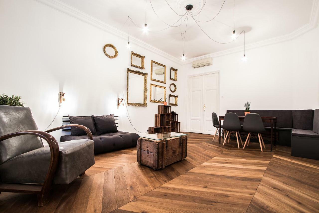 Daylight Apartment, The Location
